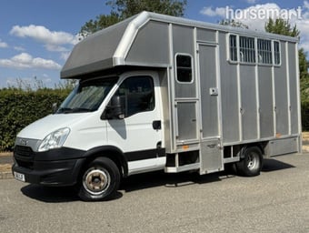 Tristar Coach built Horsebox Iveco Daily 70C 17 Automatic Horsebox