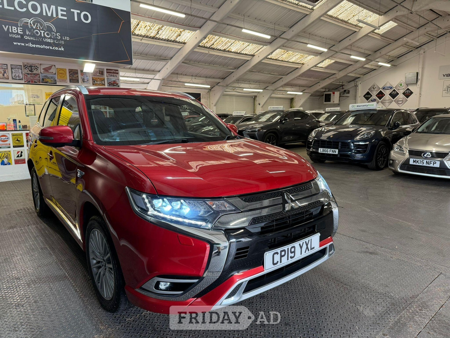 Mitsubishi Outlander 2019 - Cars in Harrow