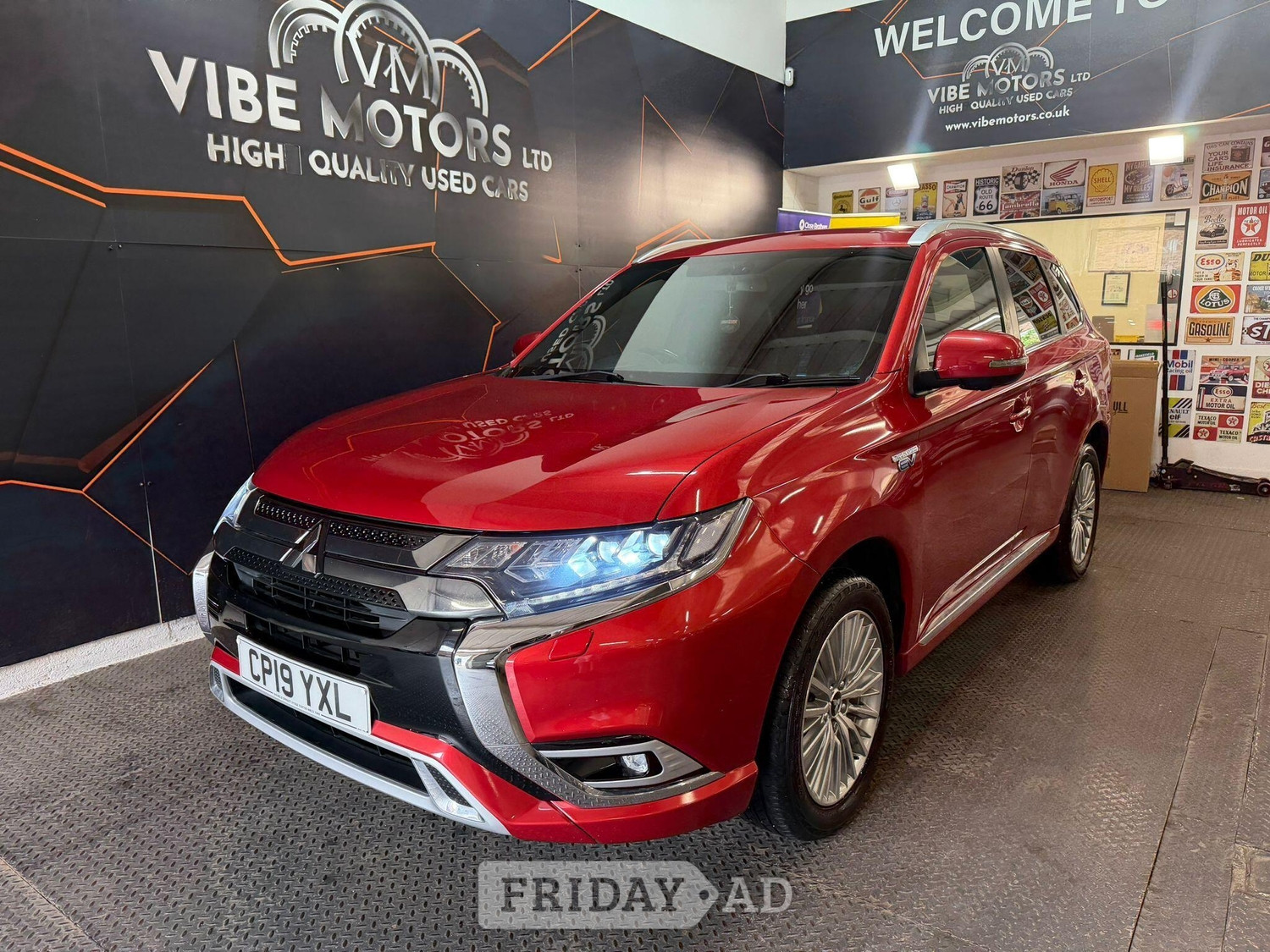 Mitsubishi Outlander 2019 - Cars