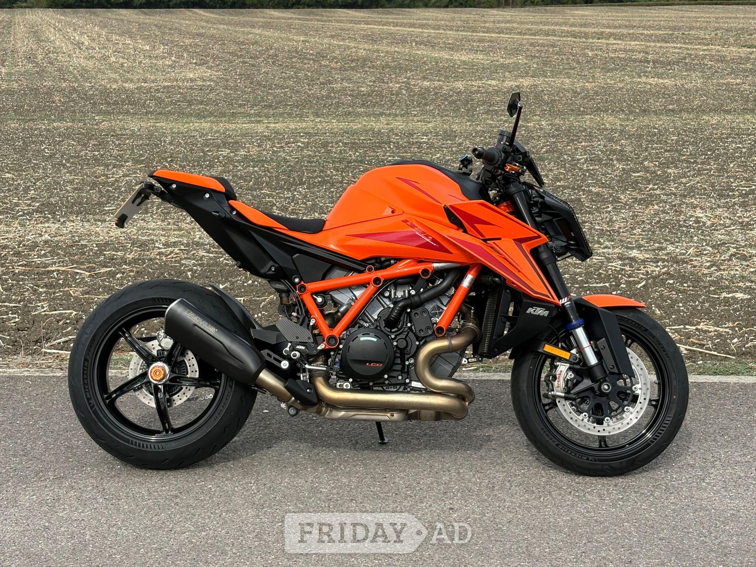 [ berth ]KTM 1390 Super Duke R