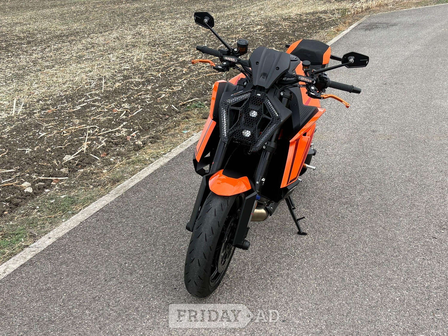 KTM 1390 Super Duke R 2024 - Motorbikes, Scooters & Quads