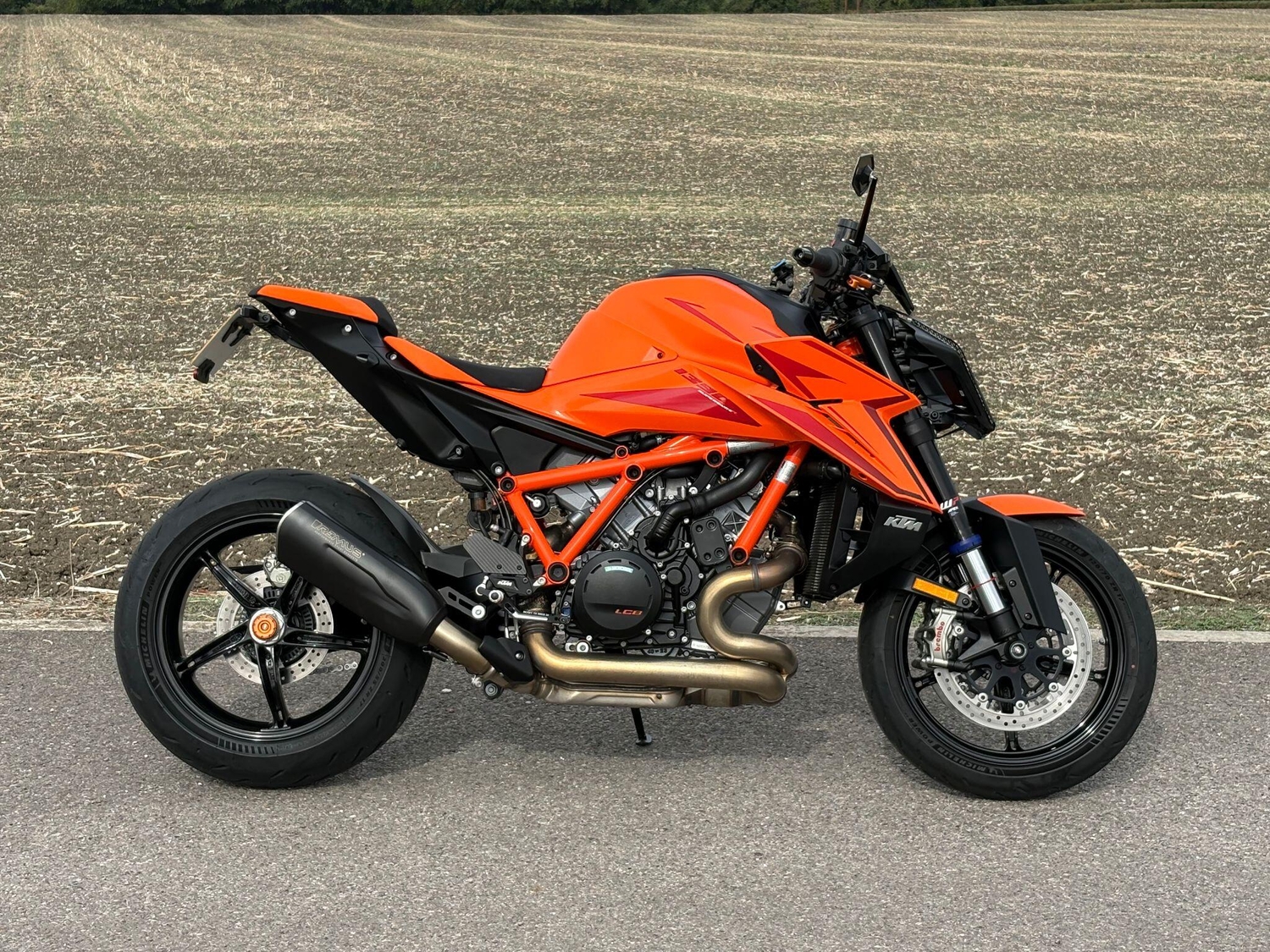 [ berth ]KTM 1390 Super Duke R
