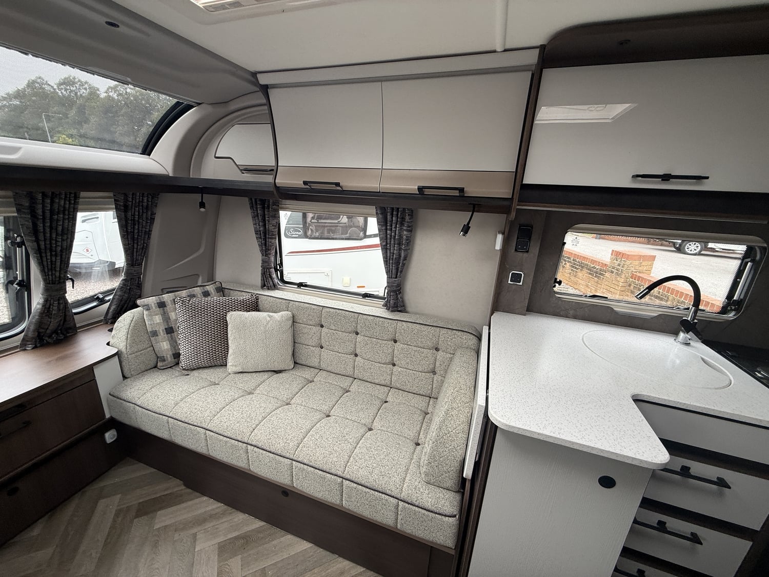 Coachman Laser 480 Xtra 2026 - Motorhomes & Caravans in Nottingham
