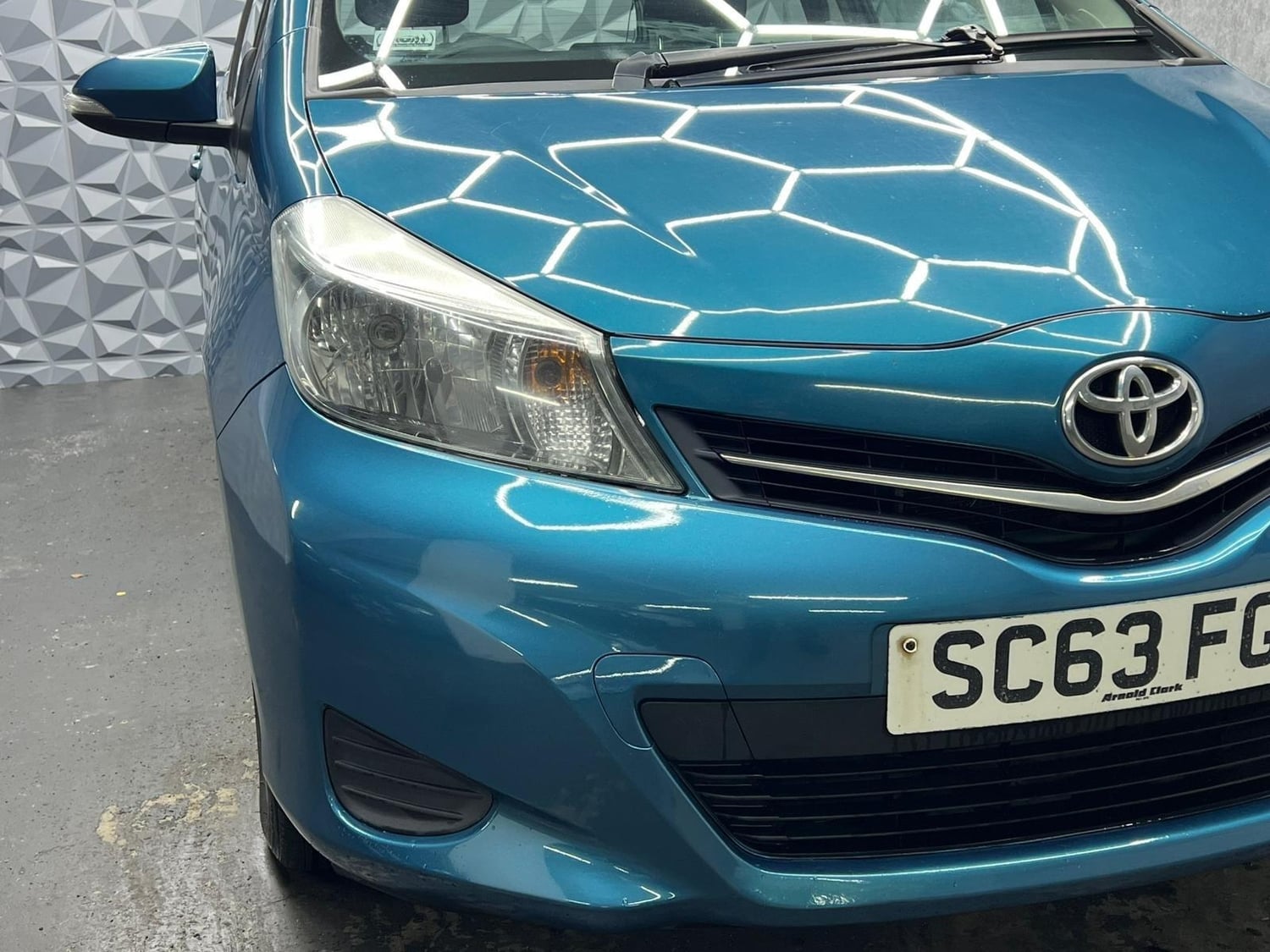 Toyota Yaris 2013 - Cars in Halifax