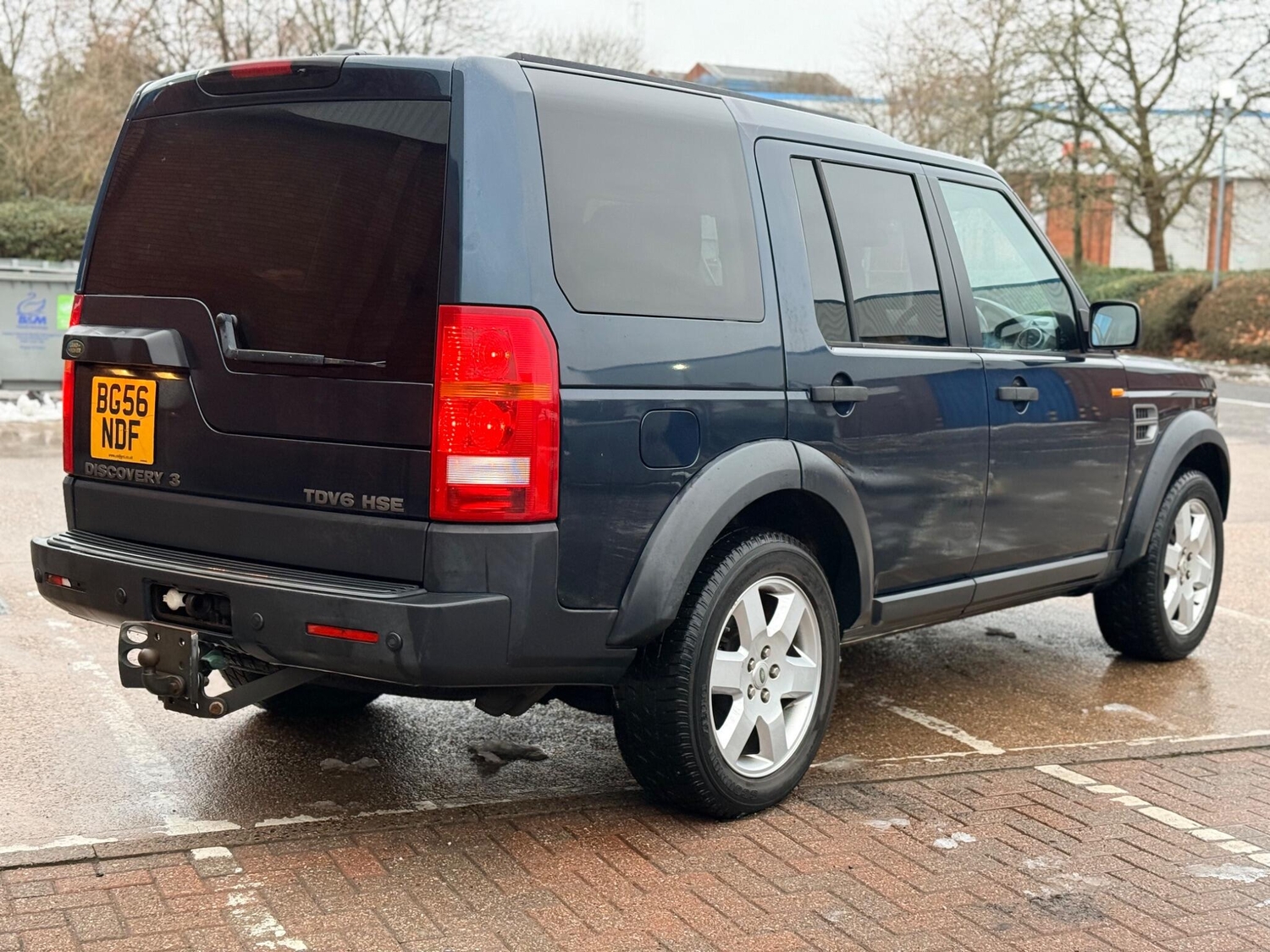 [ berth ]Land Rover Discovery 3