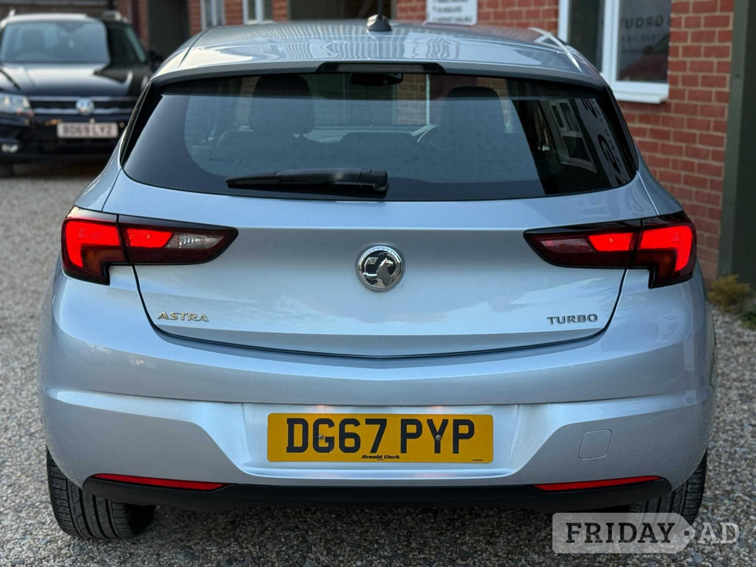 Vauxhall Astra 2018 - Cars in Crowthorne