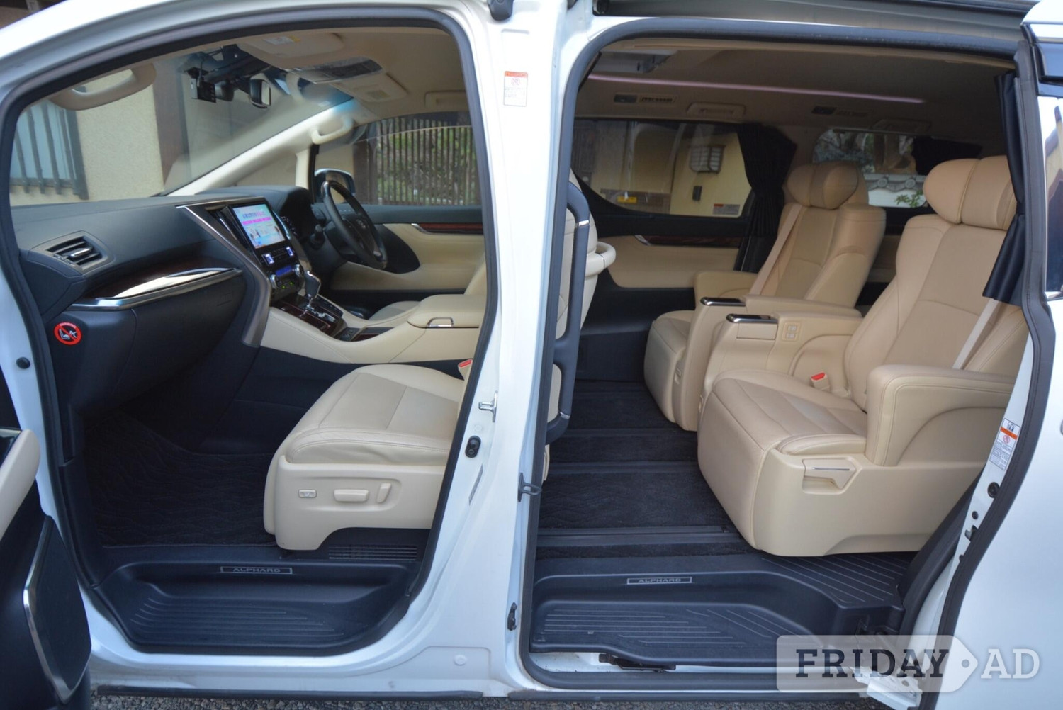 [ berth ]Toyota Alphard
