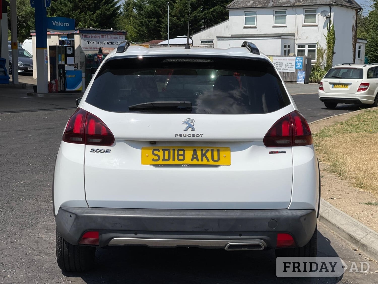 Peugeot 2008 2018 - Cars in Winchester