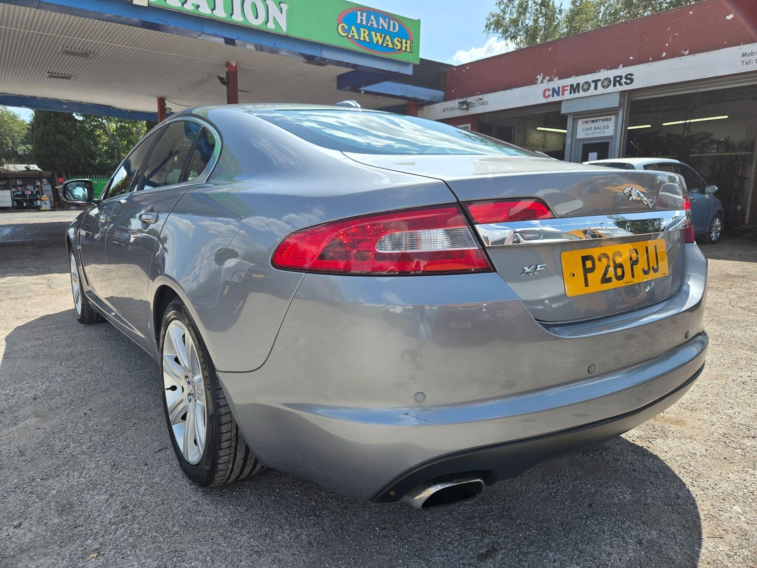 Jaguar XF 2011 - Cars