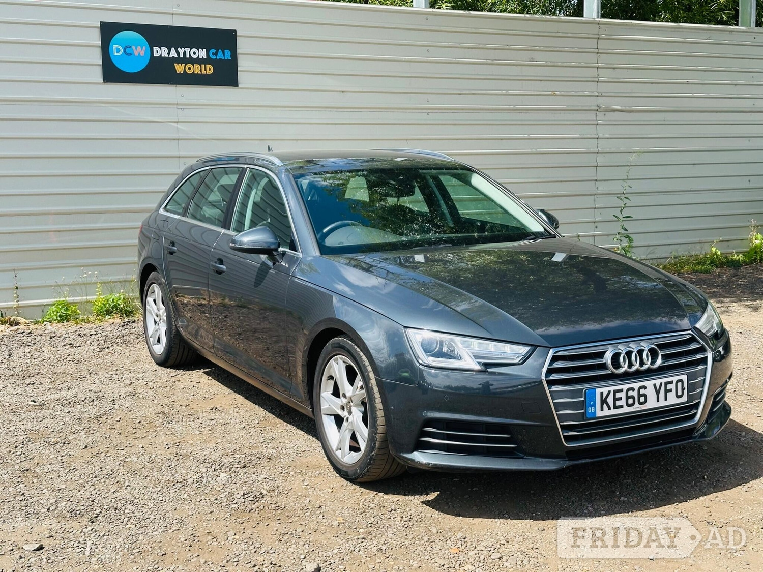 Audi A4 Avant 2017 - Cars in Hillingdon