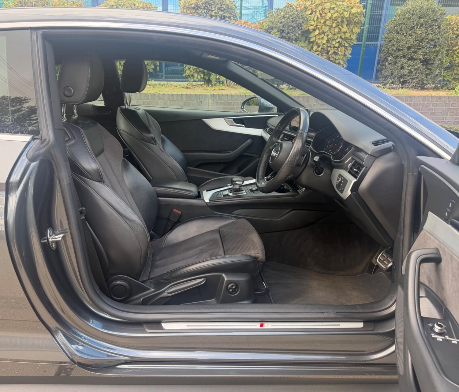 [ berth ]Audi A5
