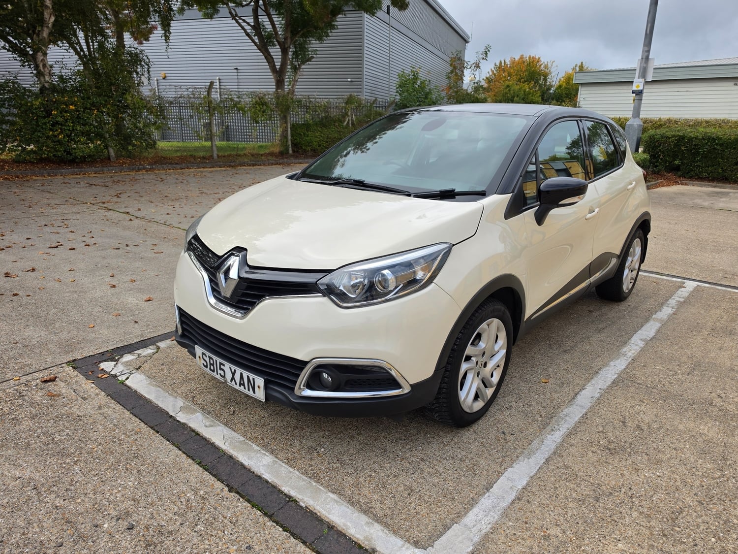 [ berth ]Renault Captur