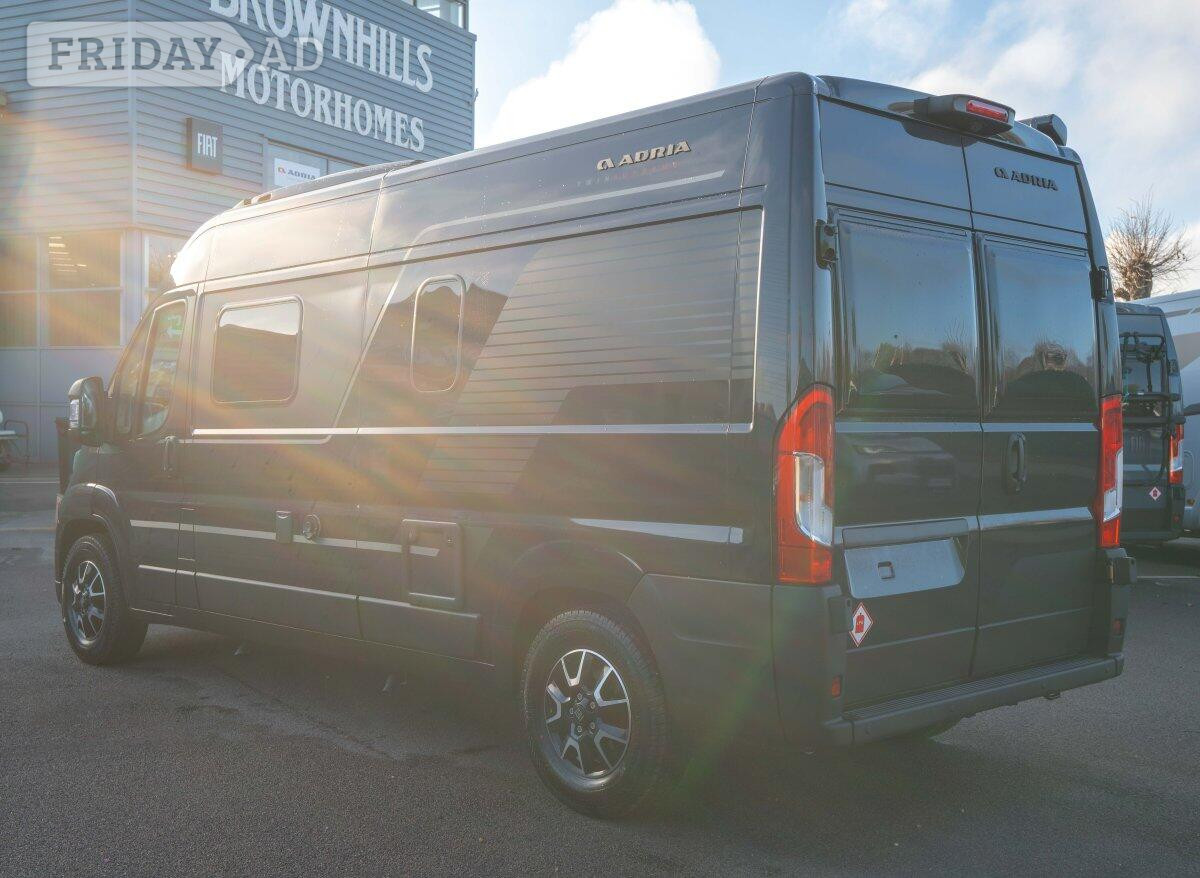 [2 berth ]Adria Twin Supreme 600 SPB