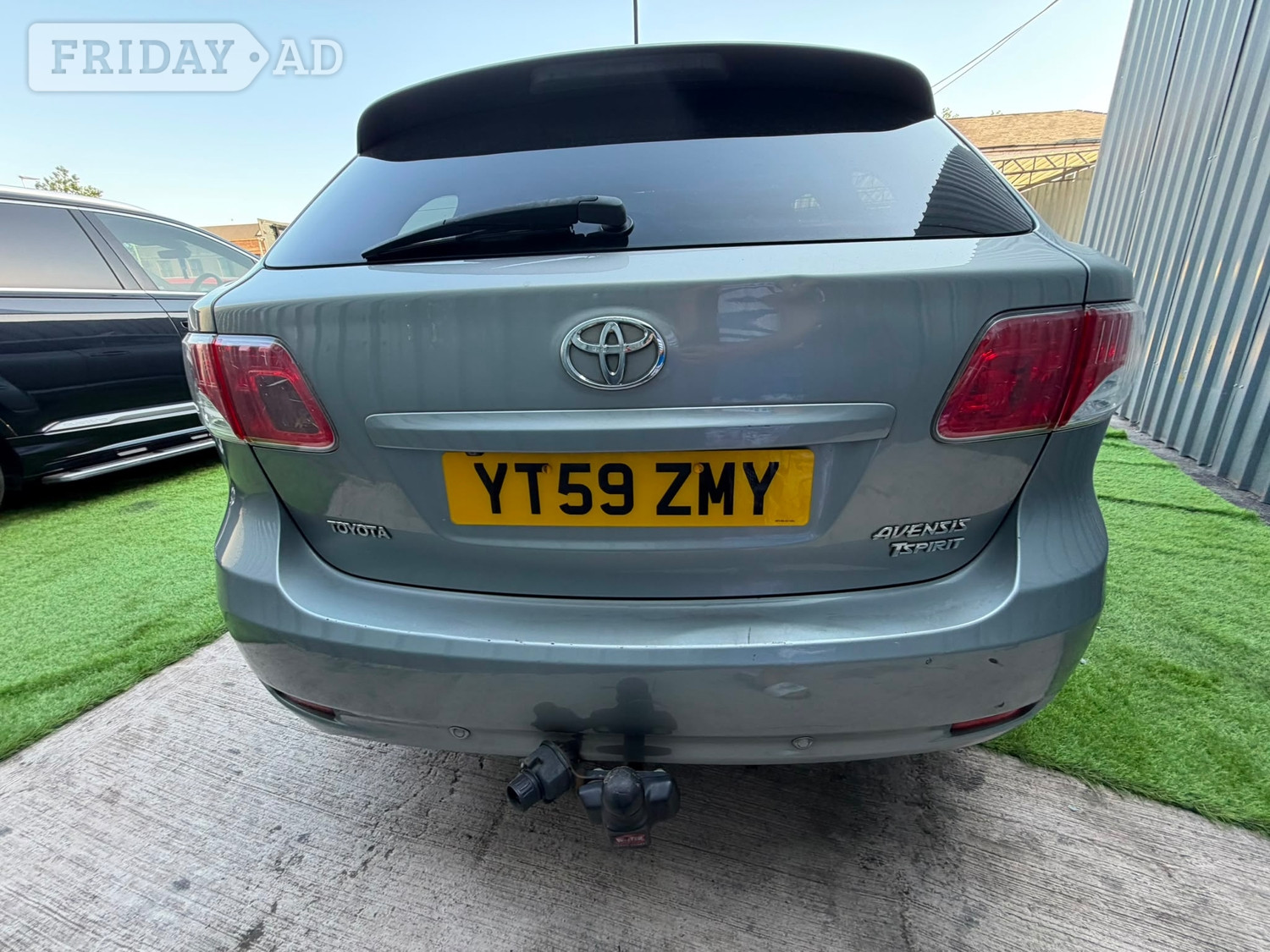 Toyota Avensis 2009 - Cars in Oldbury