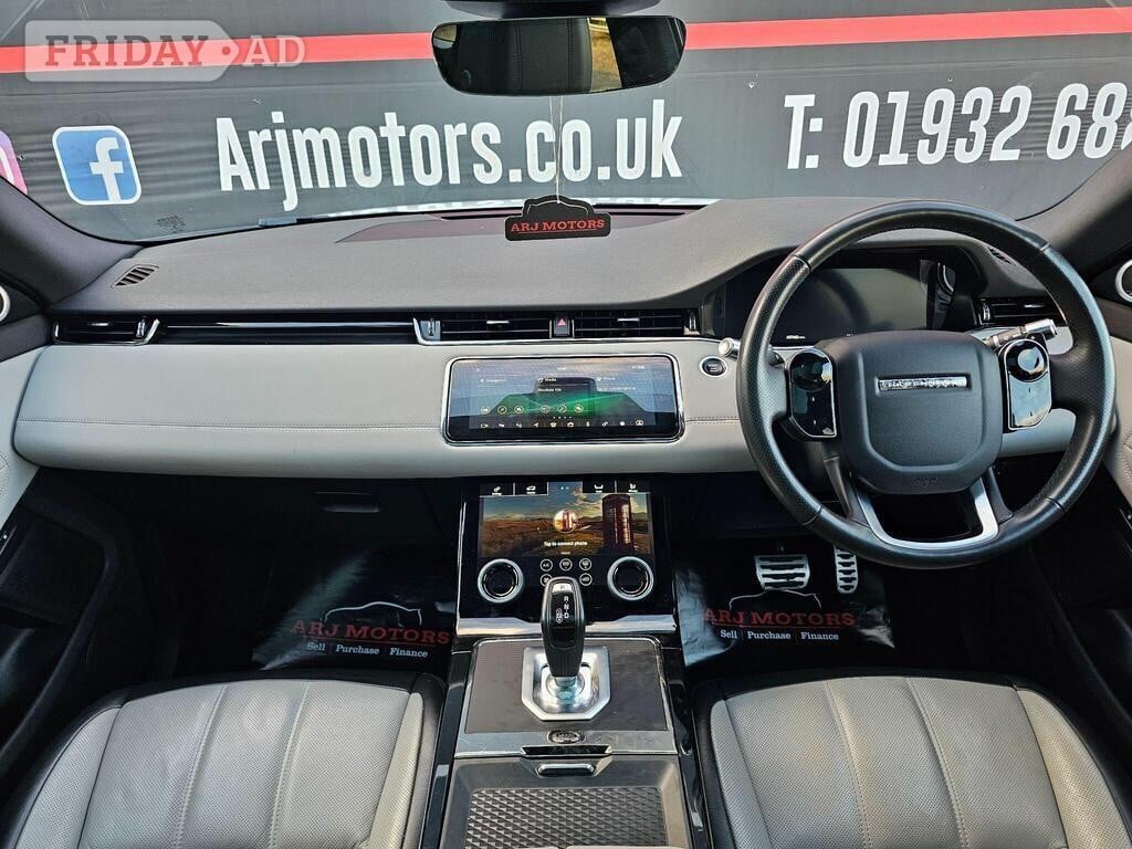 [ berth ]Land Rover Range Rover Evoque