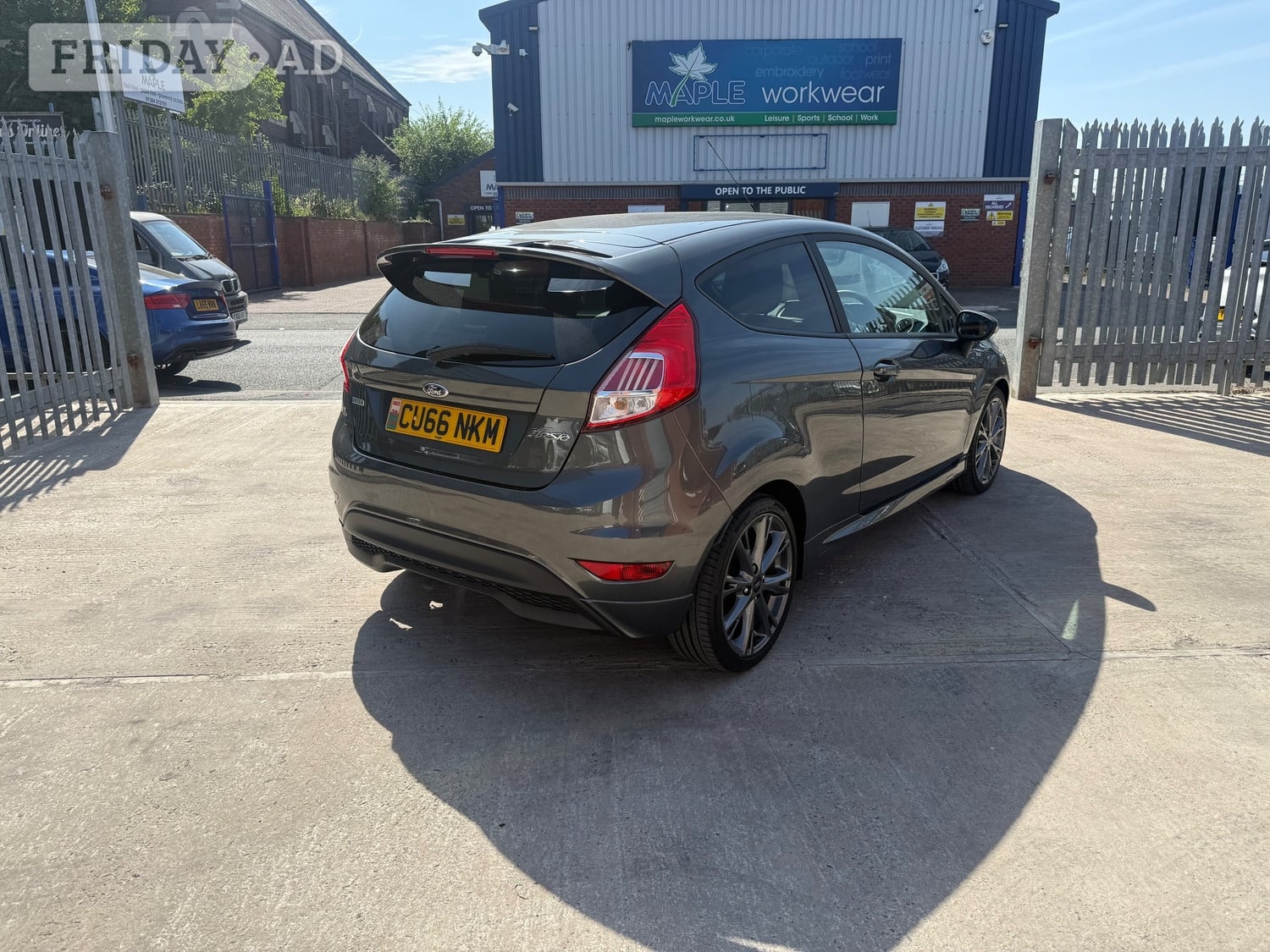 [ berth ]Ford Fiesta