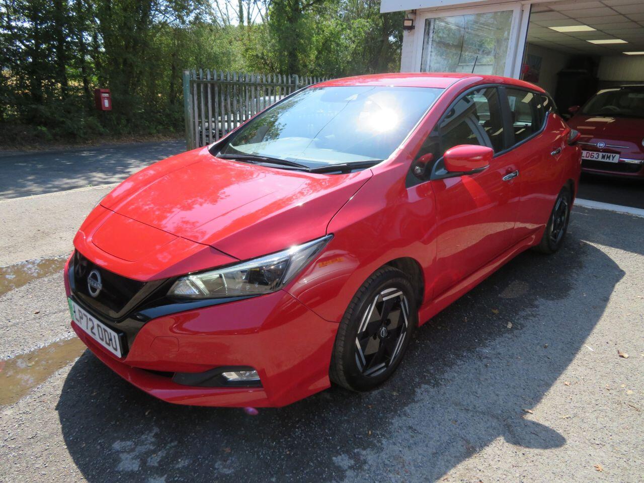 2022 NISSAN LEAF 40kWh Acenta Hatchback 5dr Electric Automatic (150 ps) 16" DIAMOND CUT ALLOYS + CARPLAY - Cars in Horsham