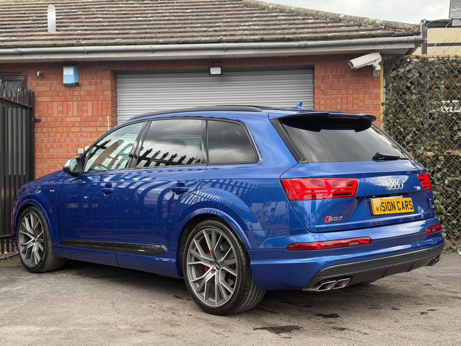 Audi SQ7 2017 - Cars in Swindon