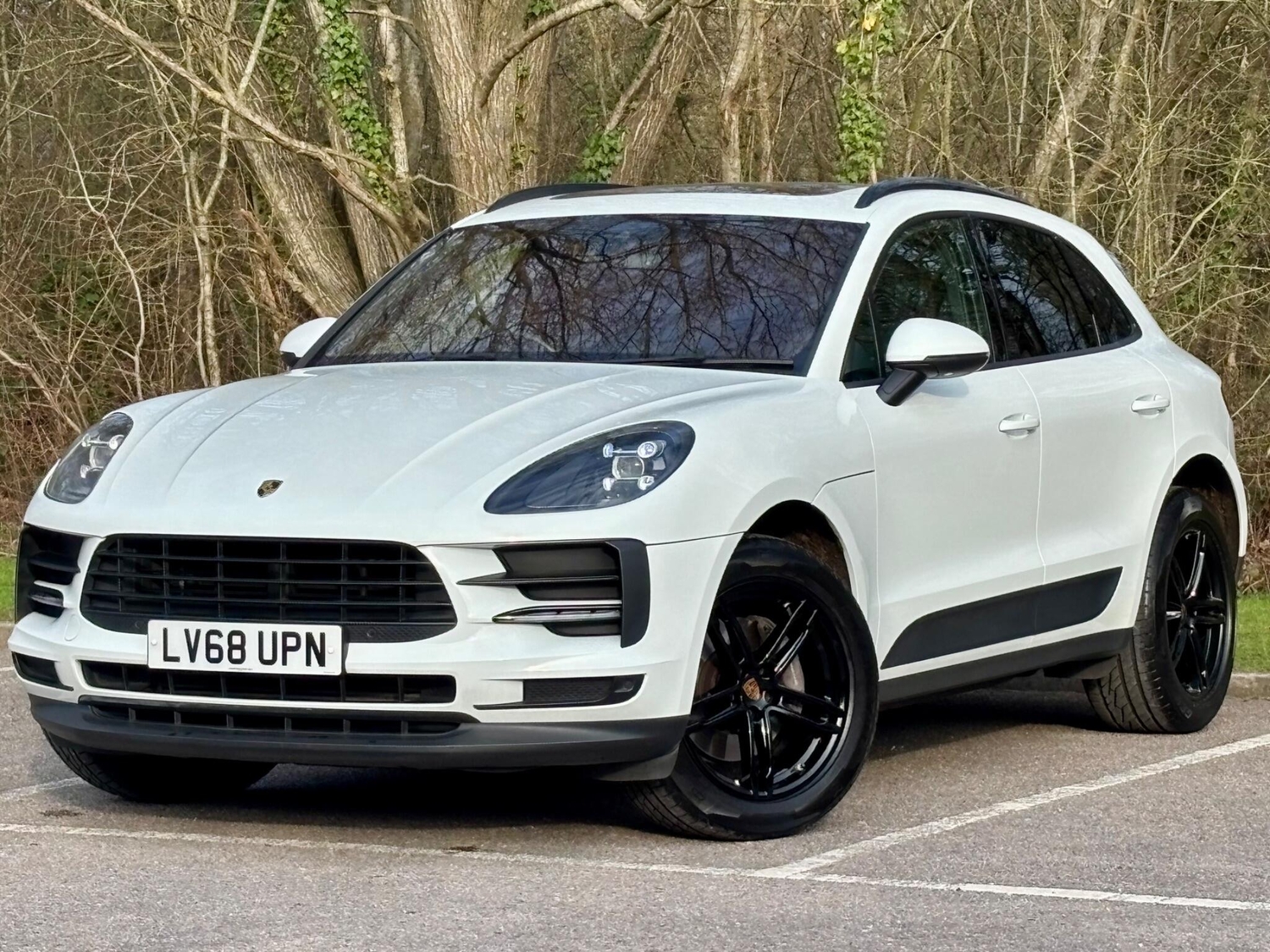 Porsche Macan Farnham