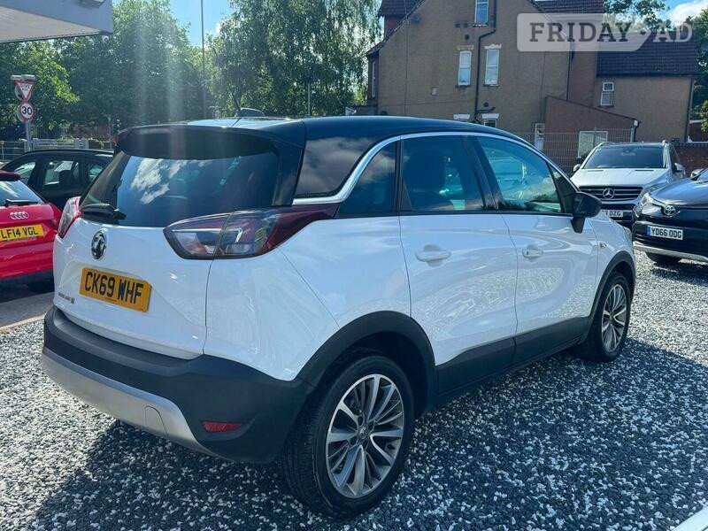 [ berth ]Vauxhall Crossland X