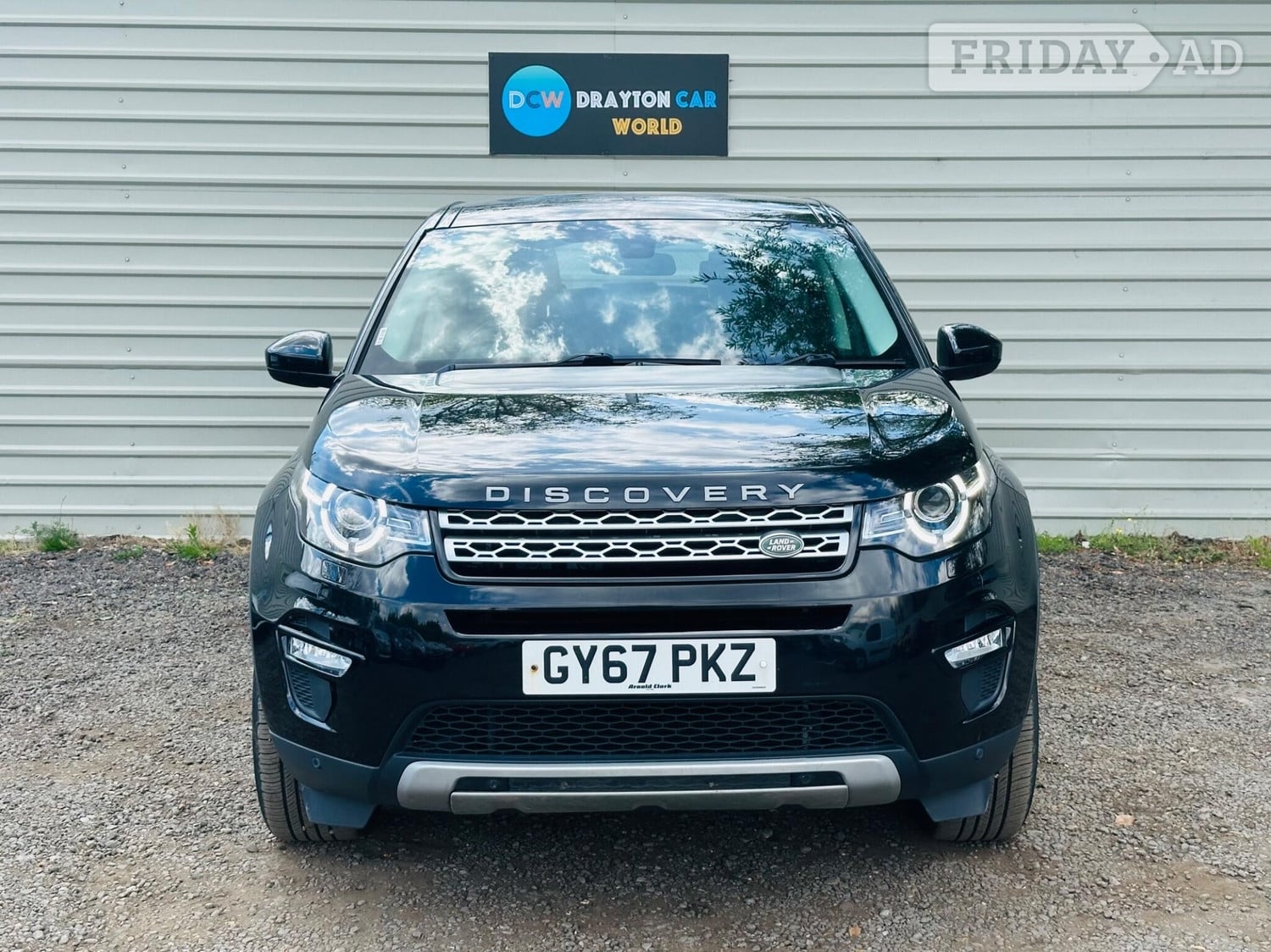[ berth ]Land Rover Discovery Sport