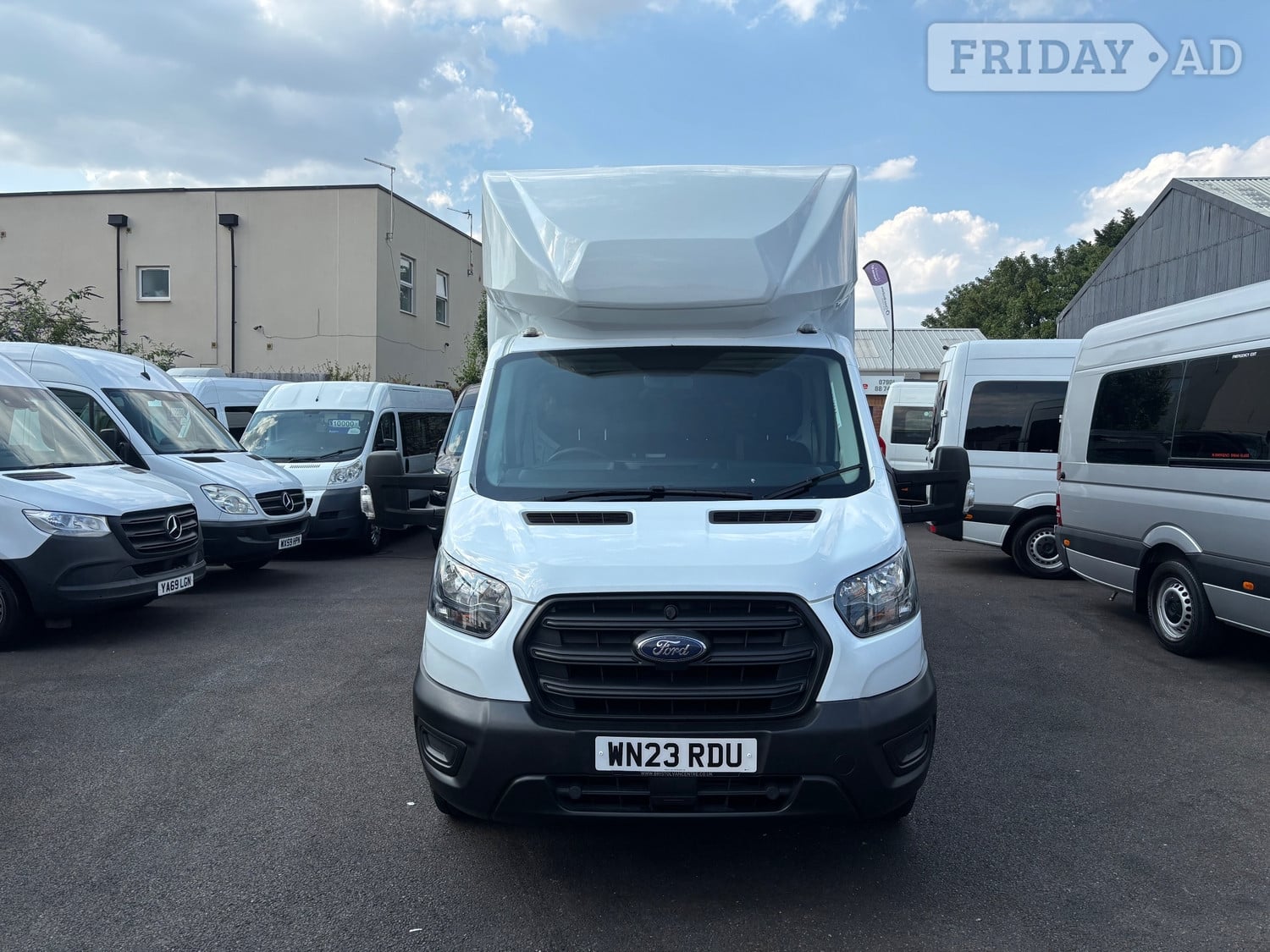 [ berth ]Ford Transit