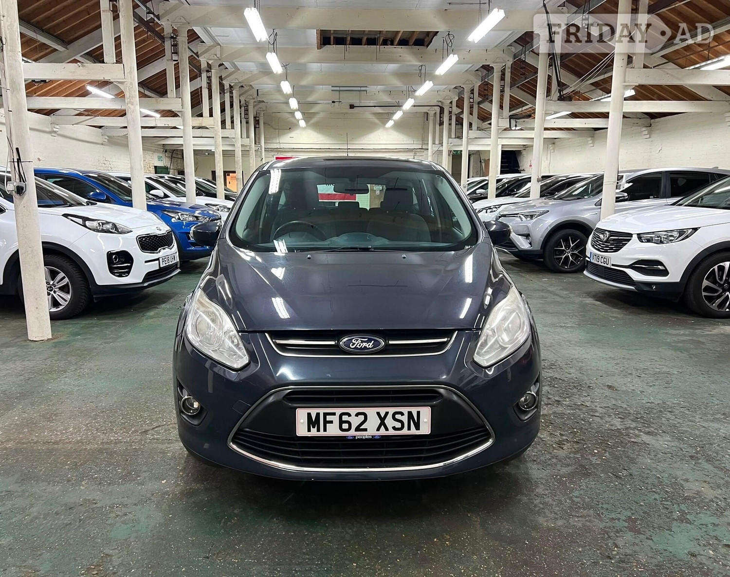 [ berth ]Ford C-MAX