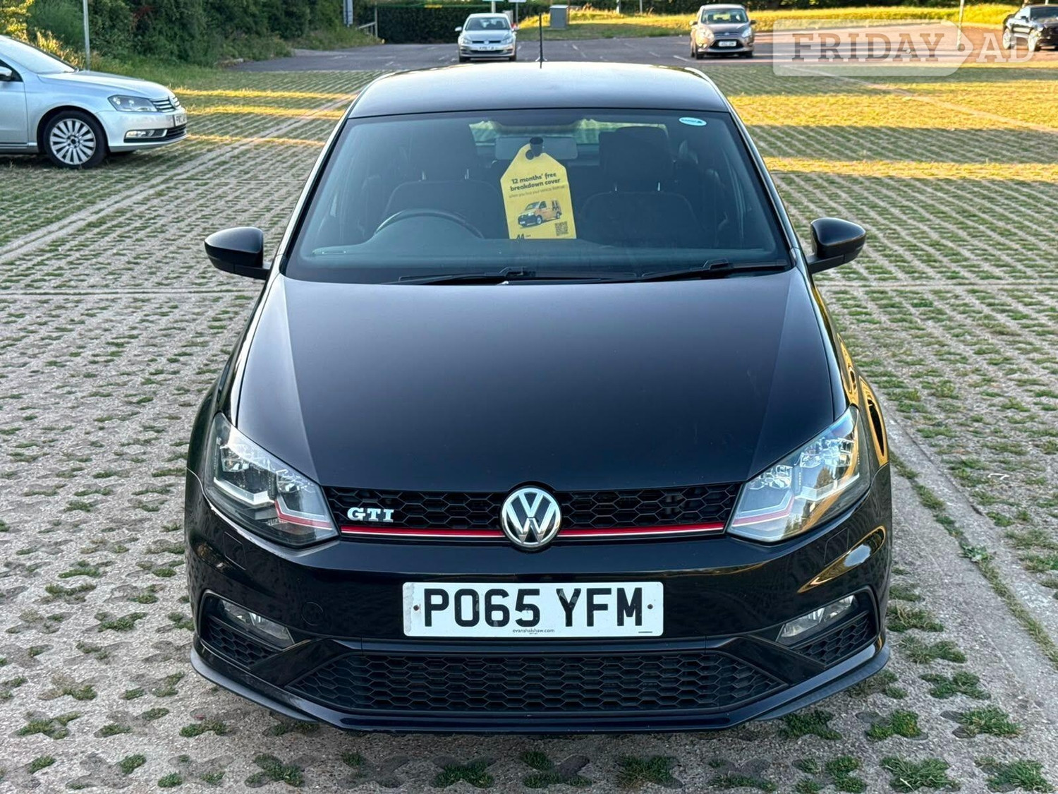 Volkswagen Polo 2015 - Cars