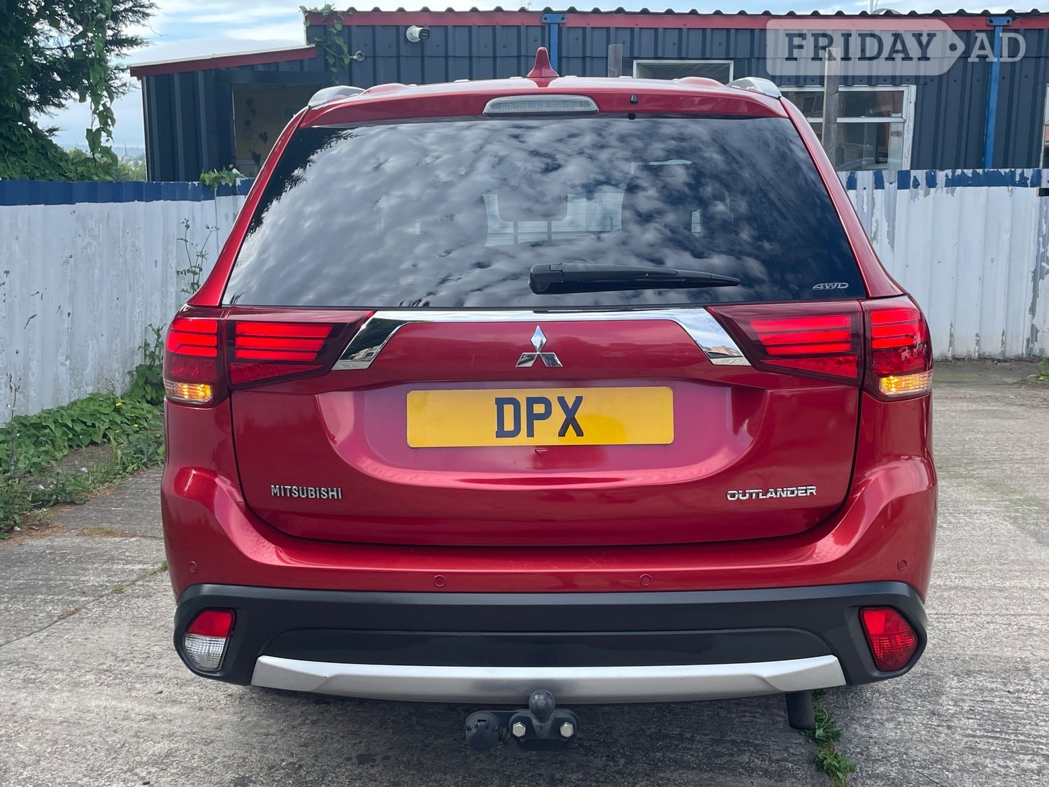 Mitsubishi Outlander 2017 - Cars in Liversedge