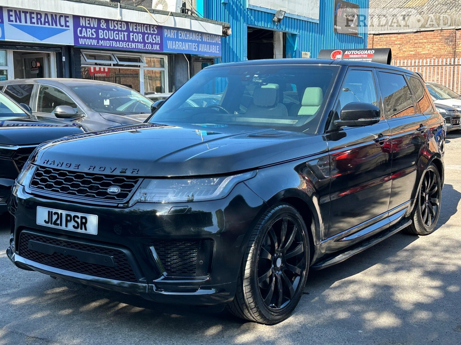 [ berth ]Land Rover Range Rover Sport