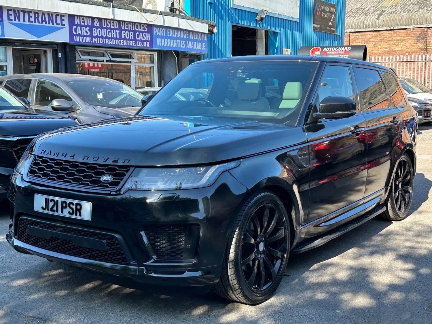 [ berth ]Land Rover Range Rover Sport
