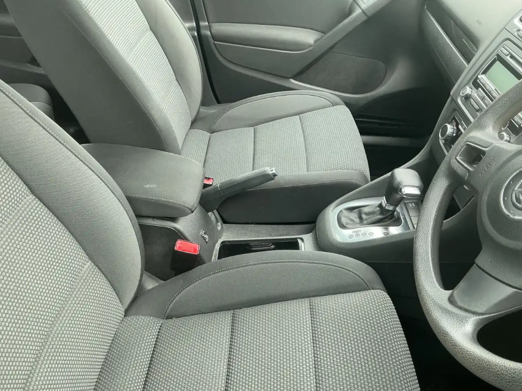 Volkswagen Golf 2009 - Cars in Harrow