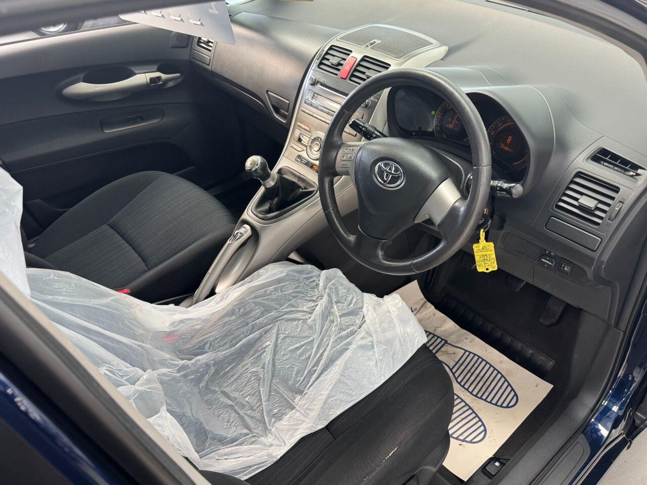 [ berth ]Toyota Auris