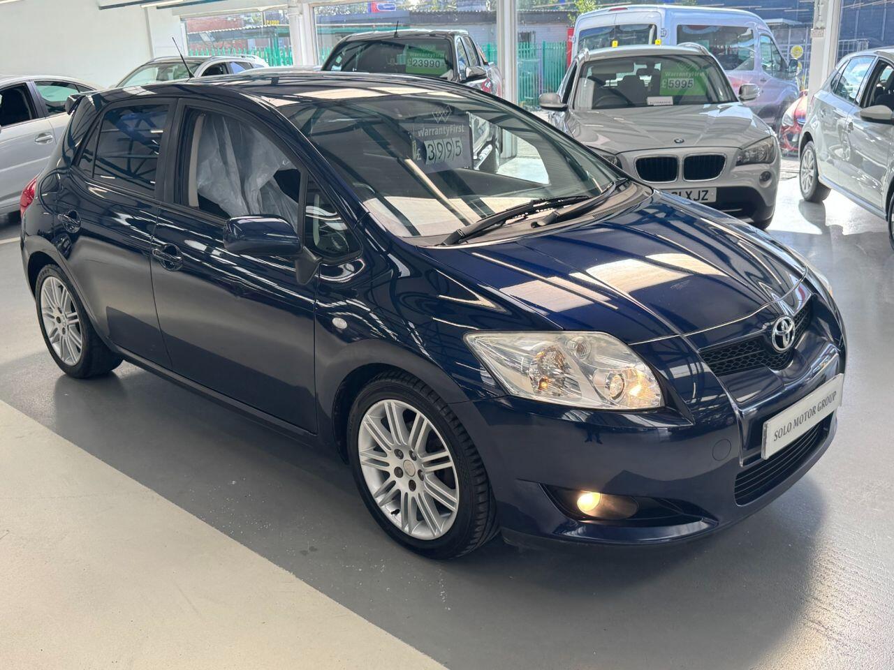 Toyota Auris 2008 - Cars in Bolton