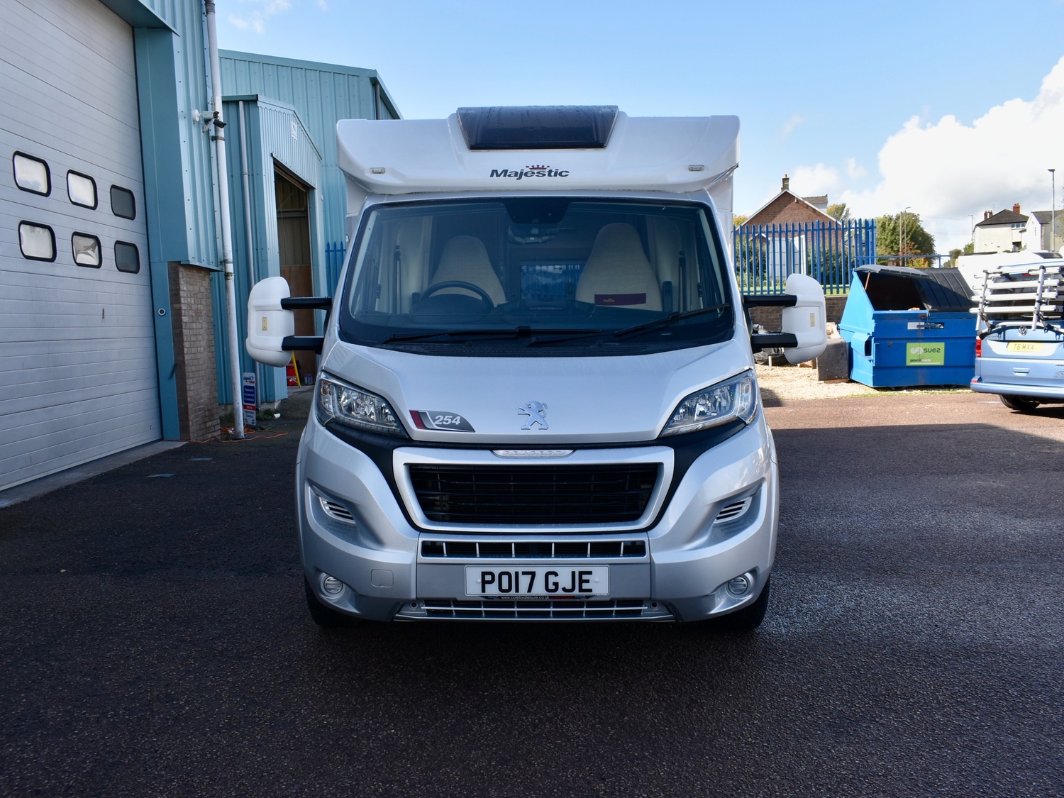 [ berth ]Elddis Majestic 254