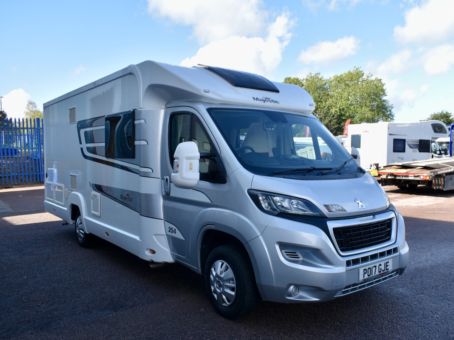 Elddis Majestic 254 2017 - Motorhomes & Caravans in Coleford