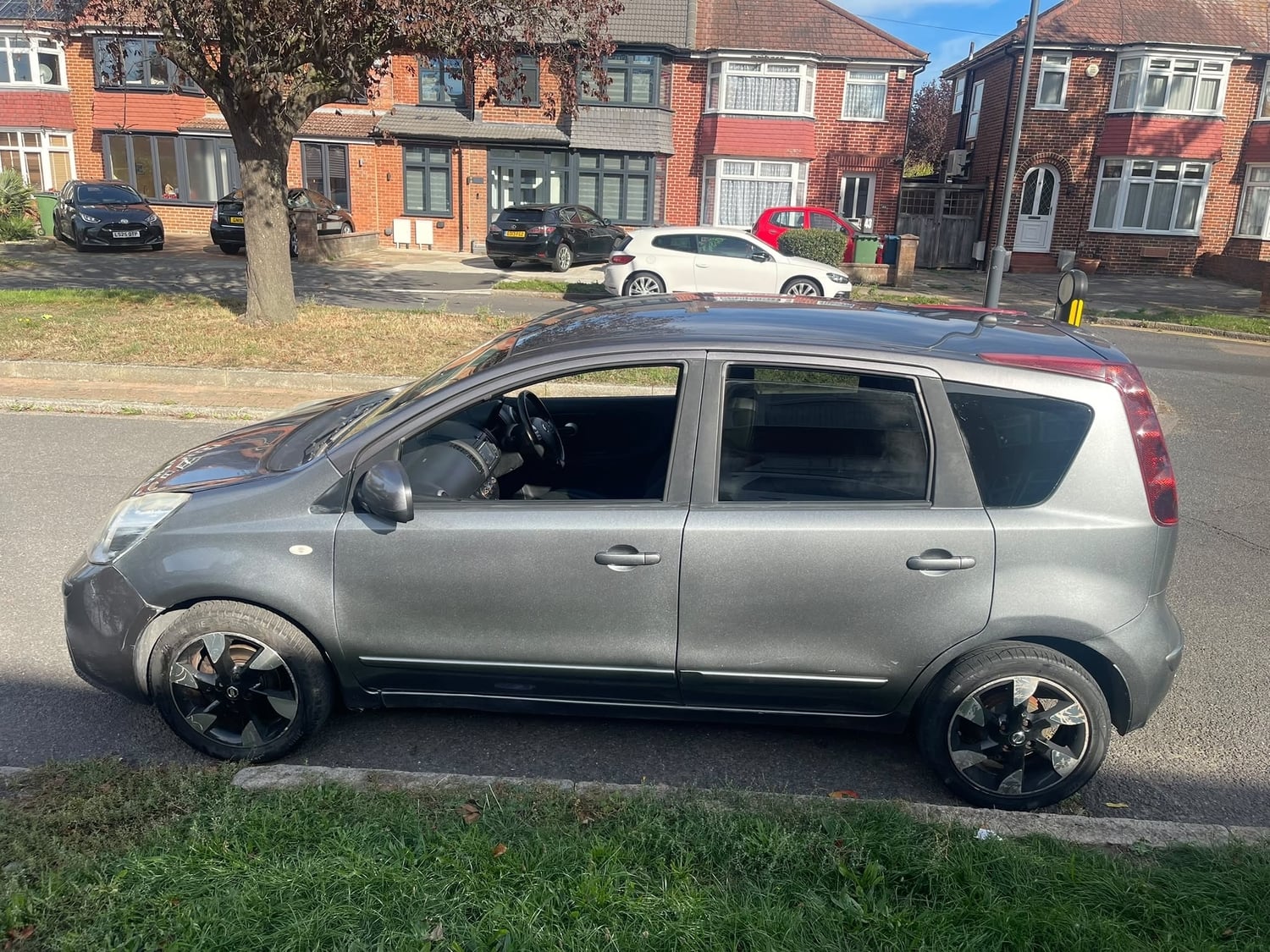 Nissan Note 2013 - Cars in Brent