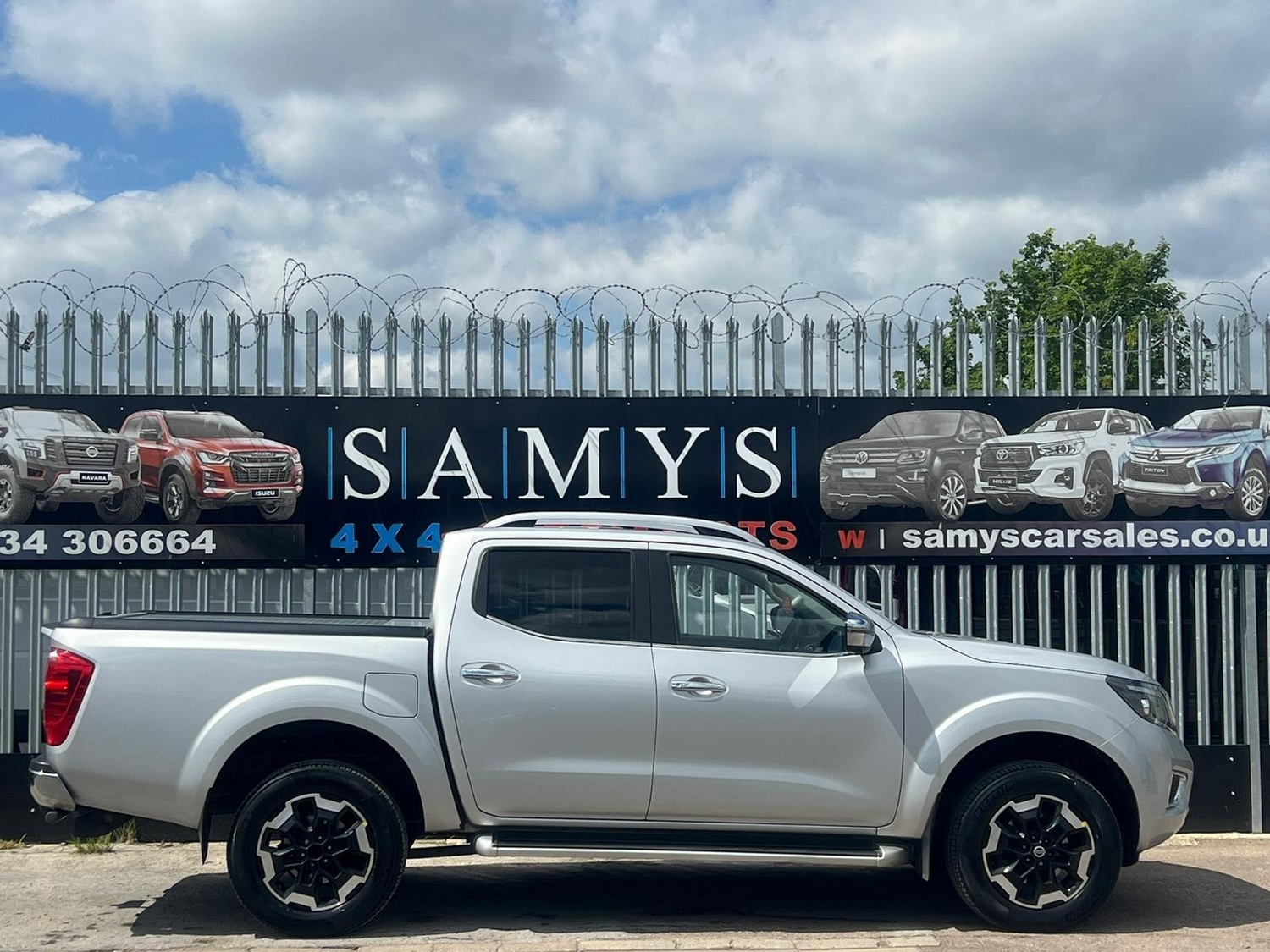 [ berth ]Nissan Navara