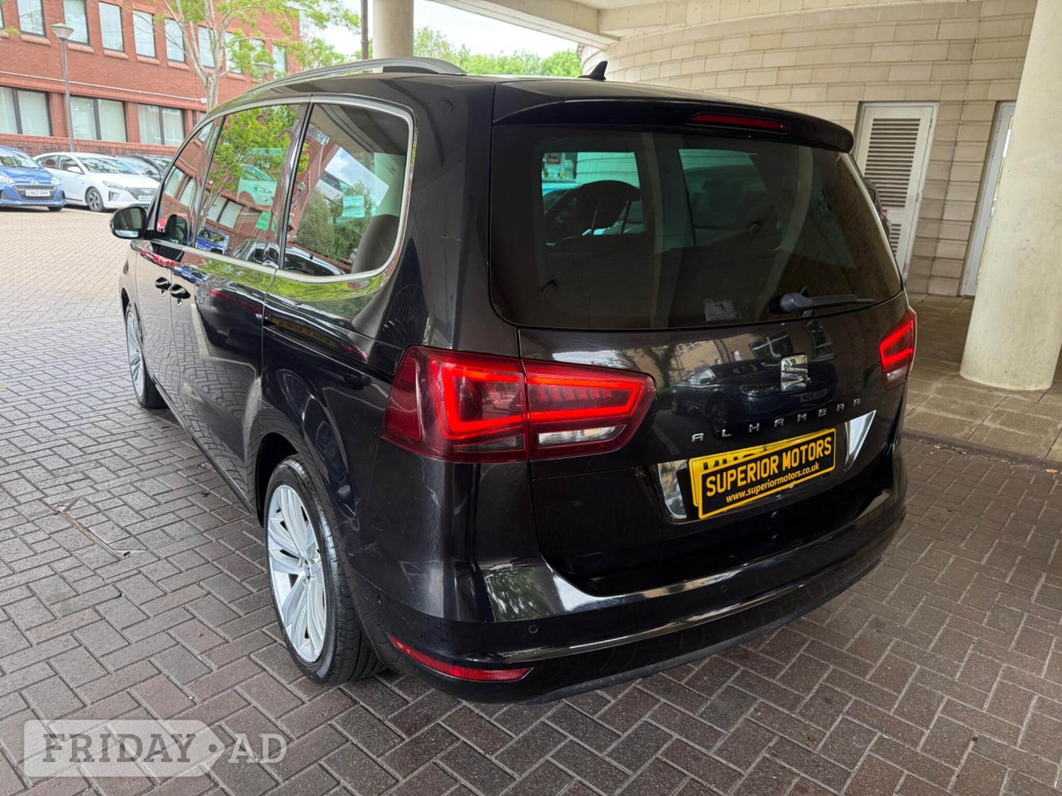 SEAT Alhambra 2017 - Cars in Staines
