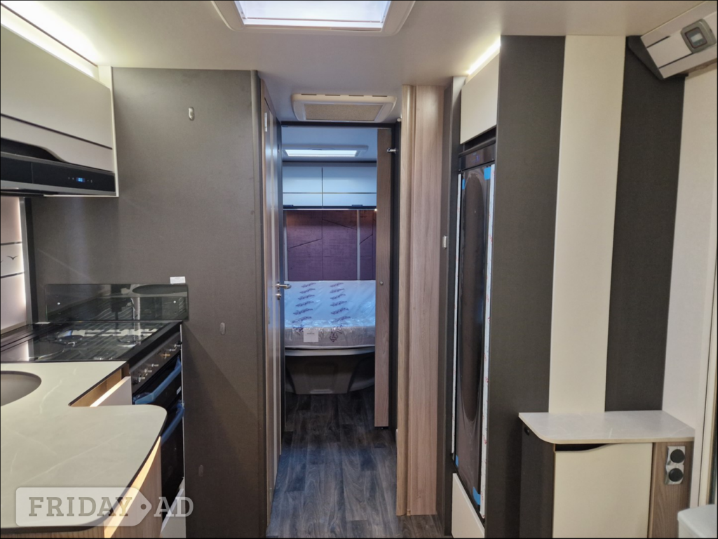 Swift Elegance Grande 760 Highbridge