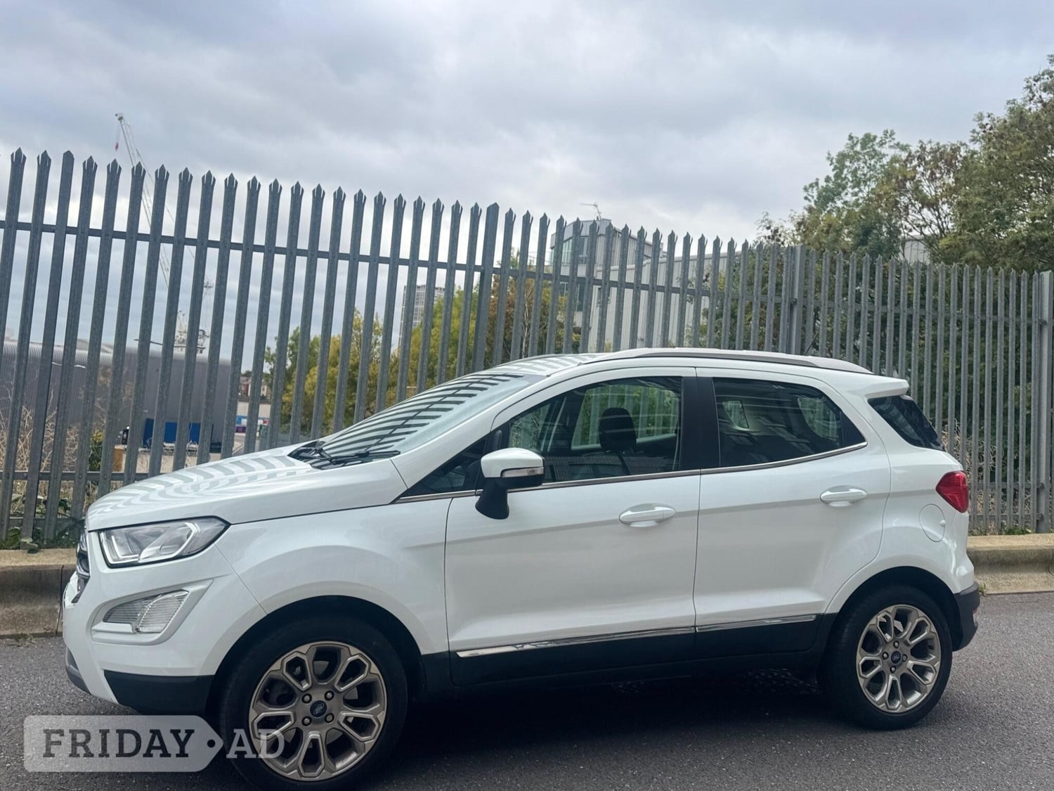 Ford Ecosport 2020 - Cars in Willesden