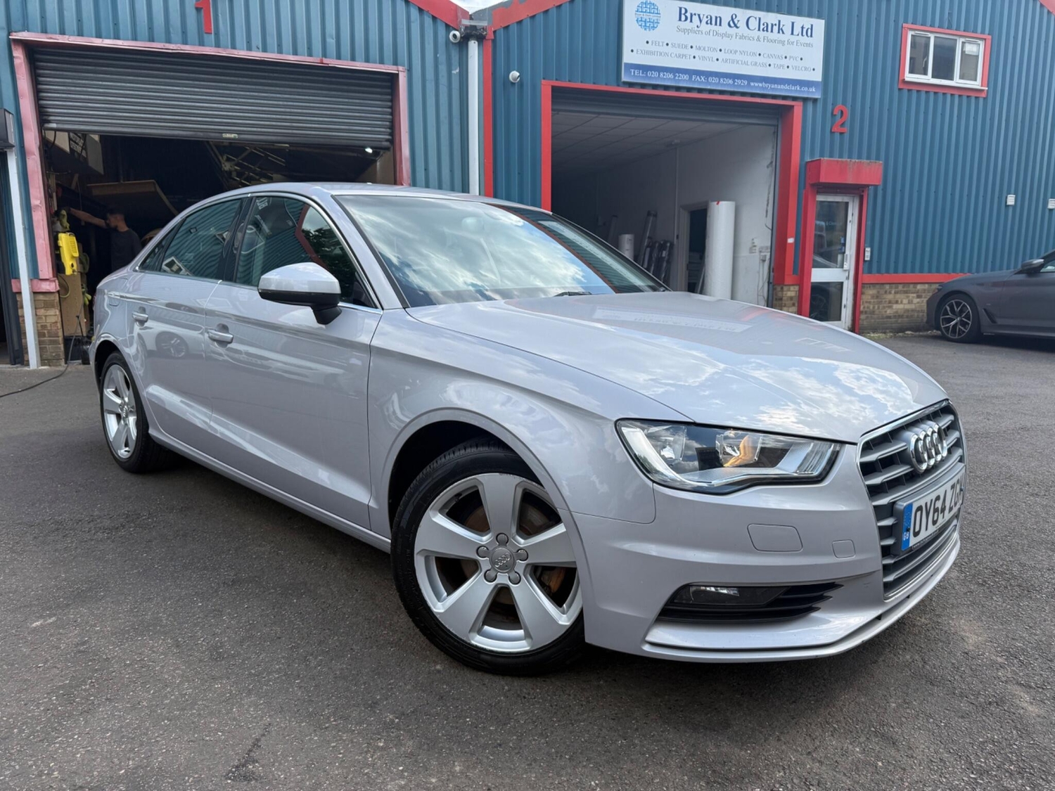 [ berth ]Audi A3