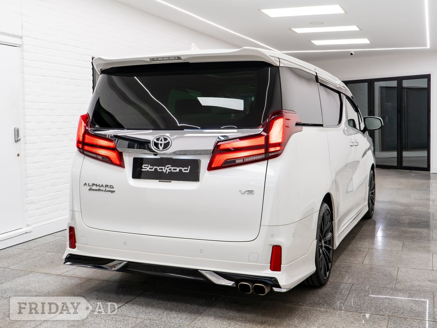 [ berth ]Toyota Alphard
