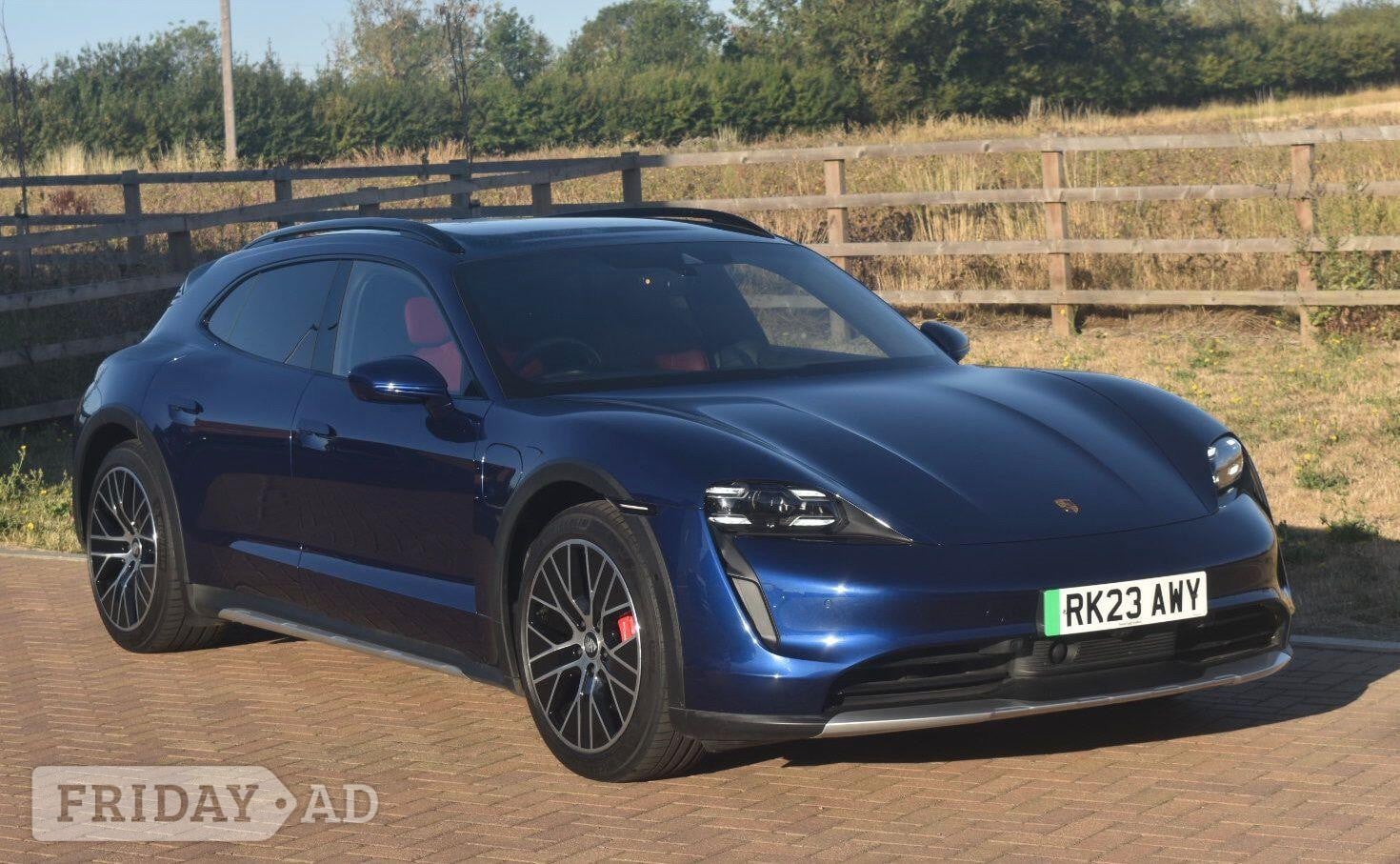 Porsche Taycan 2023 in Ely