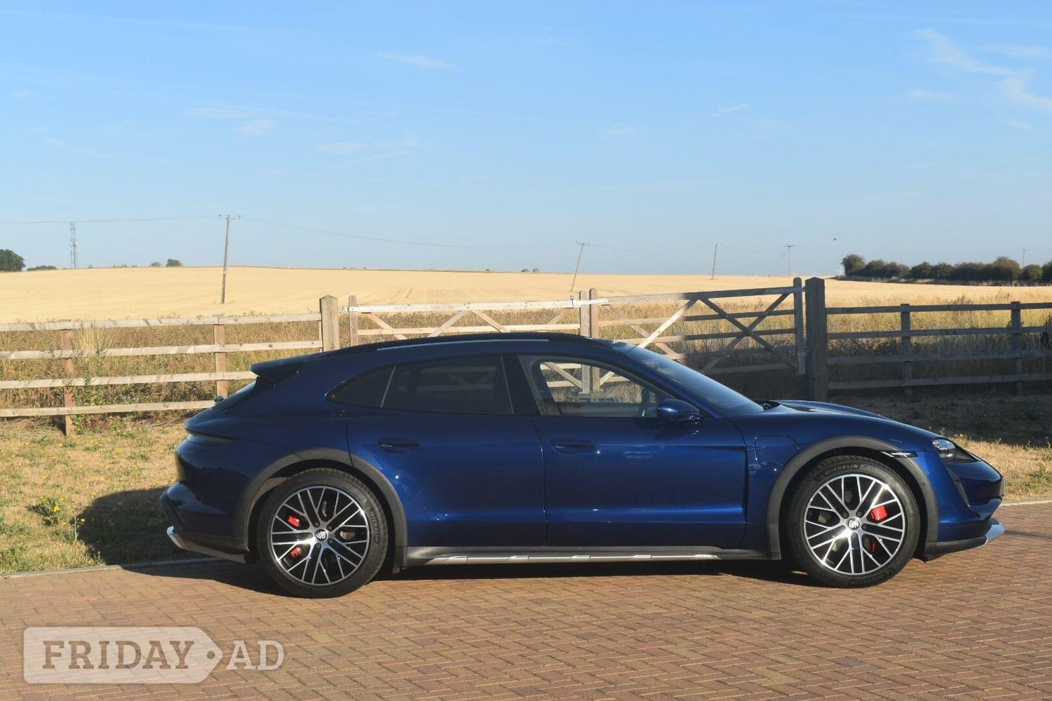 Porsche Taycan Ely