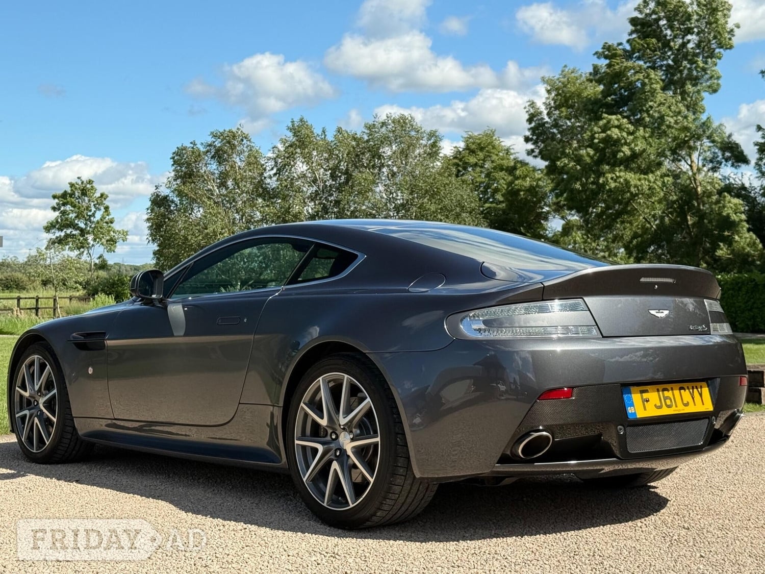Aston Martin Vantage 2011 - Cars in Wigston