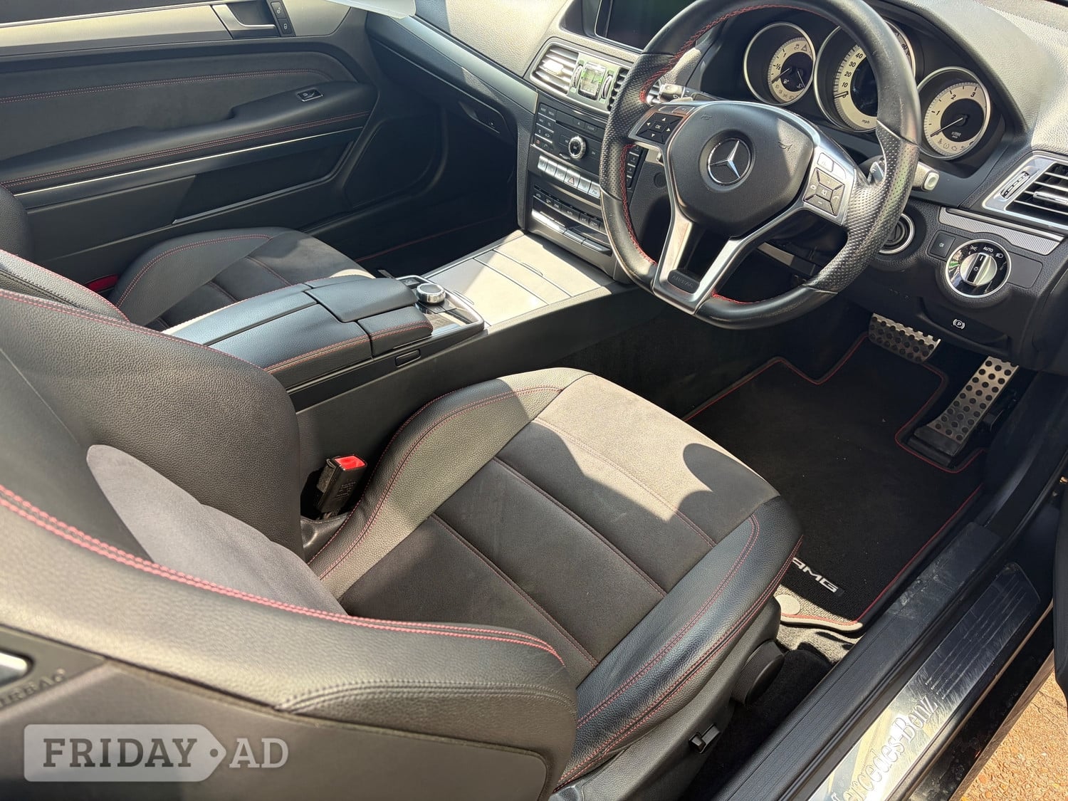 [ berth ]Mercedes-Benz E Class