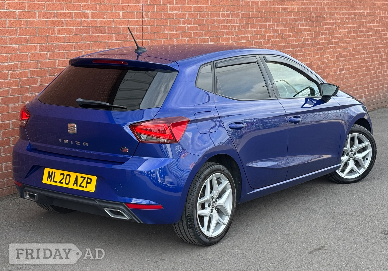 [ berth ]SEAT Ibiza