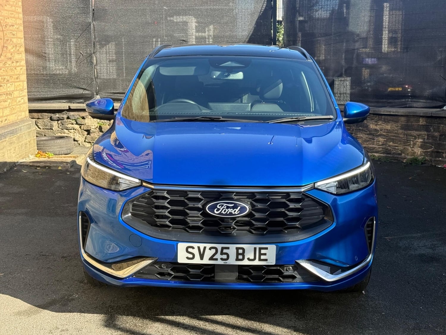 [ berth ]Ford Kuga