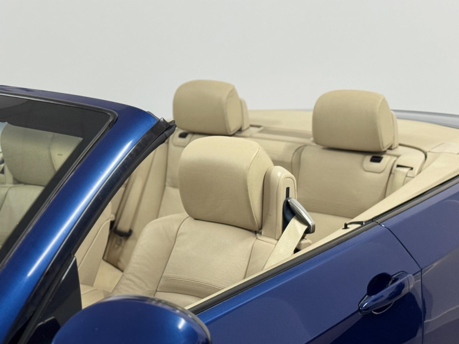 [ berth ]BMW 3 Series